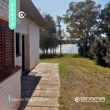 CASA EN VENTA EN LA ZONA MAS EXCLUSIVA DE VILLA DEL DIQUE, CON BAJADA DIRECTA AL LAGO