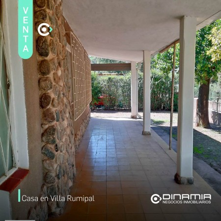 SE VENDE CASA EN ZONA EL MANGRULLO, VILLA RUMIPAL.