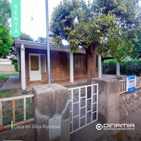 SE VENDE CASA EN ZONA EL MANGRULLO, VILLA RUMIPAL.