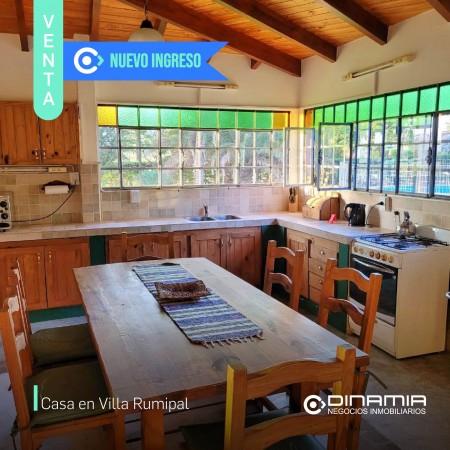 SE VENDE CASA CERCA DEL LAGO, EN VILLA RUMIPAL. 