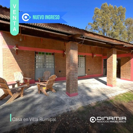 SE VENDE CASA CERCA DEL LAGO, EN VILLA RUMIPAL. 