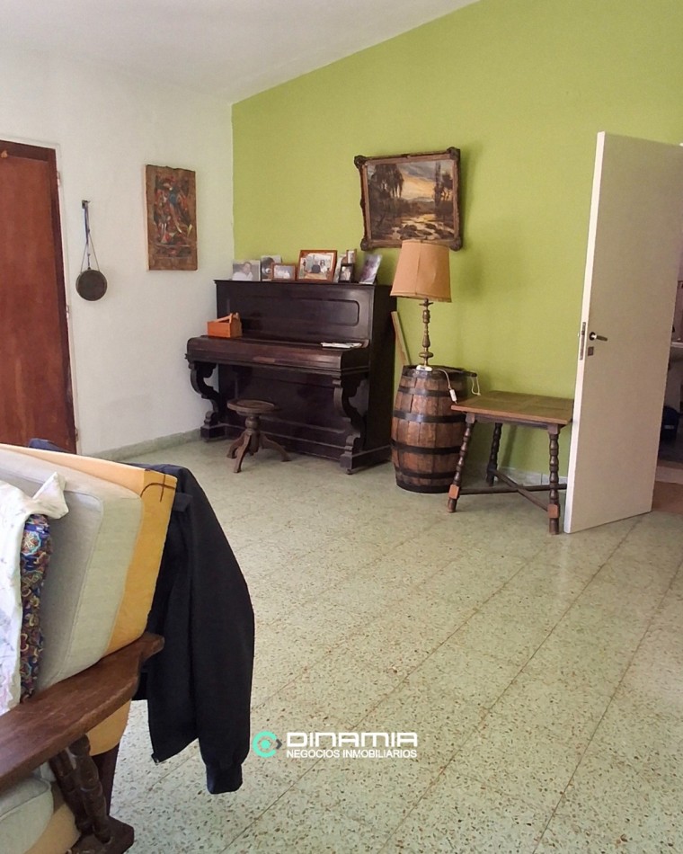CASA EN ZONA A DE VILLA RUMIPAL: a pasos del lago y del centro!