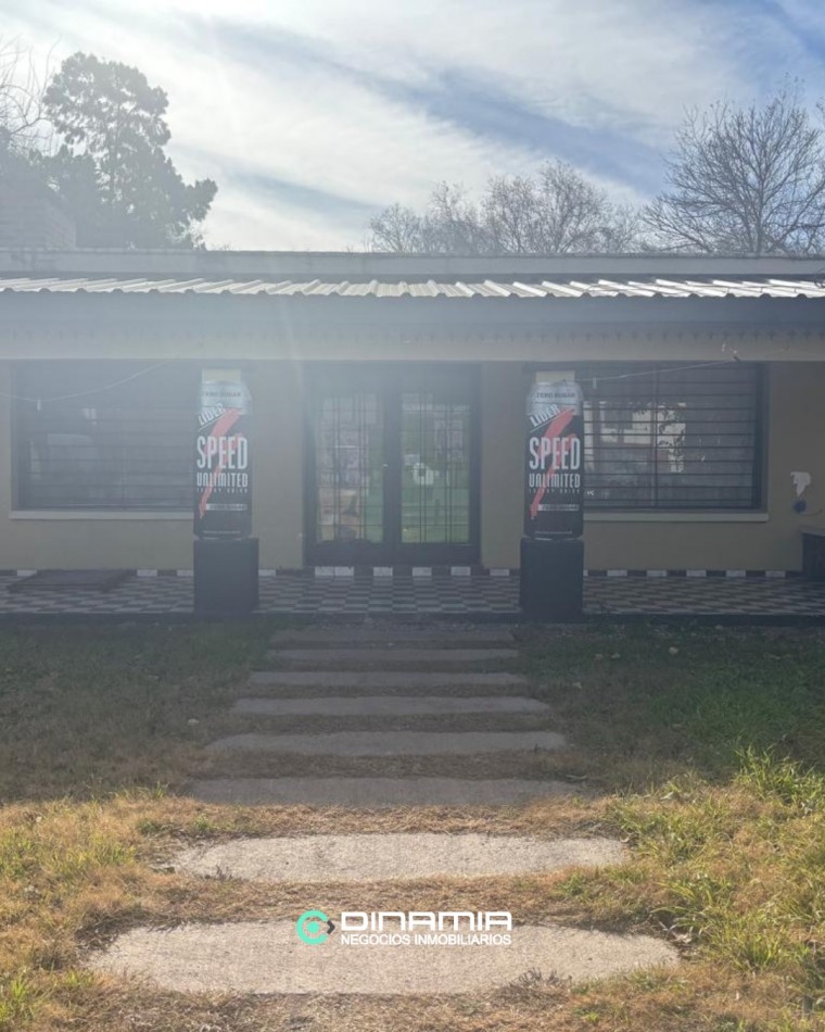 PROPIEDAD CON SALON COMERCIAL FRENTE A RUTA 5 - VILLA DEL DIQUE