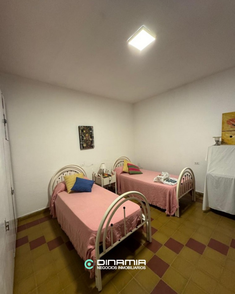 PROPIEDAD CON SALON COMERCIAL FRENTE A RUTA 5 - VILLA DEL DIQUE