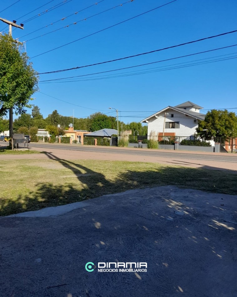 PROPIEDAD CON SALON COMERCIAL FRENTE A RUTA 5 - VILLA DEL DIQUE