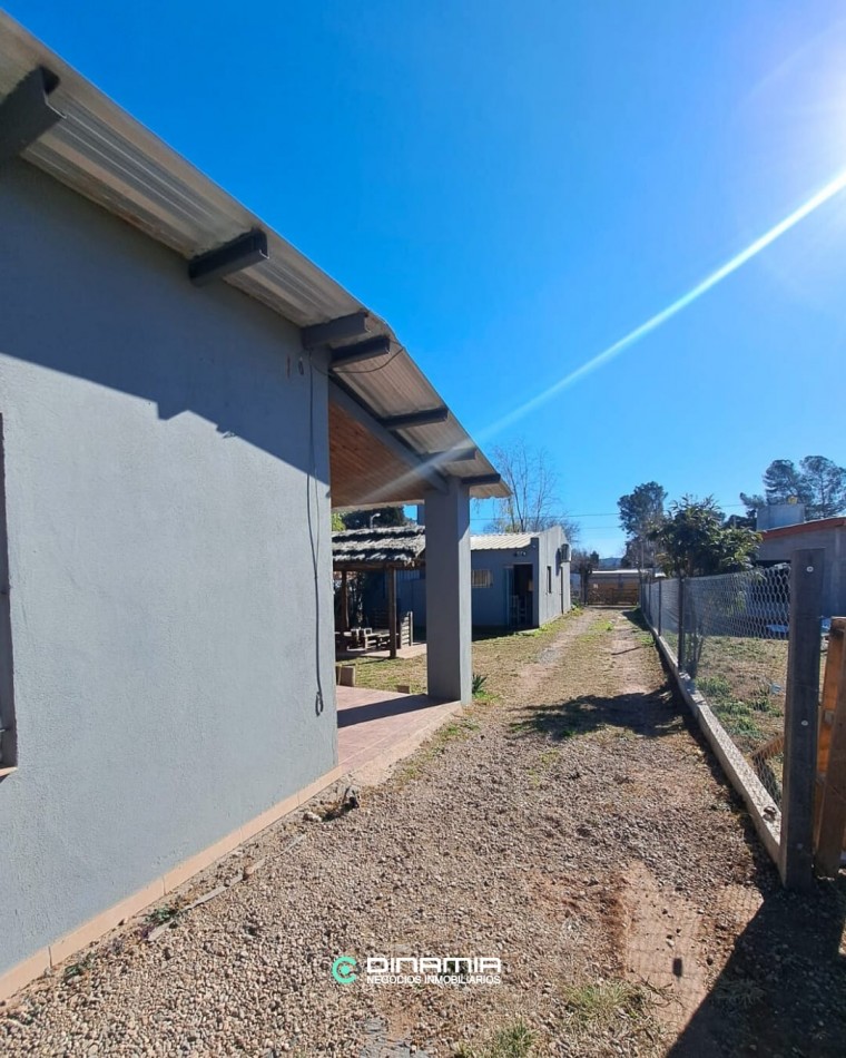 SE VENDE 2 PROPIEDADES, EN VILLA DEL DIQUE.