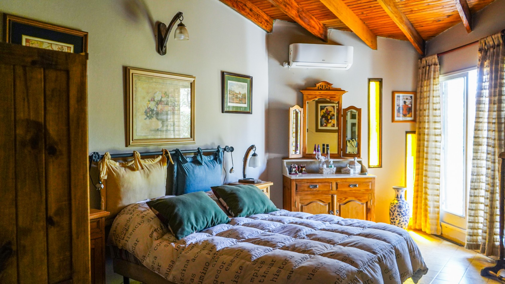 VENDO CASA EN VILLA RUMIPAL