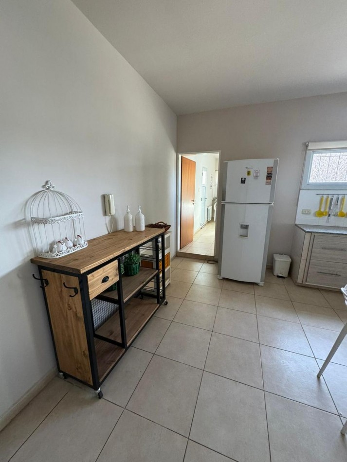 CASA ESQUINA DE CATEGORIA EN VILLA DEL DIQUE