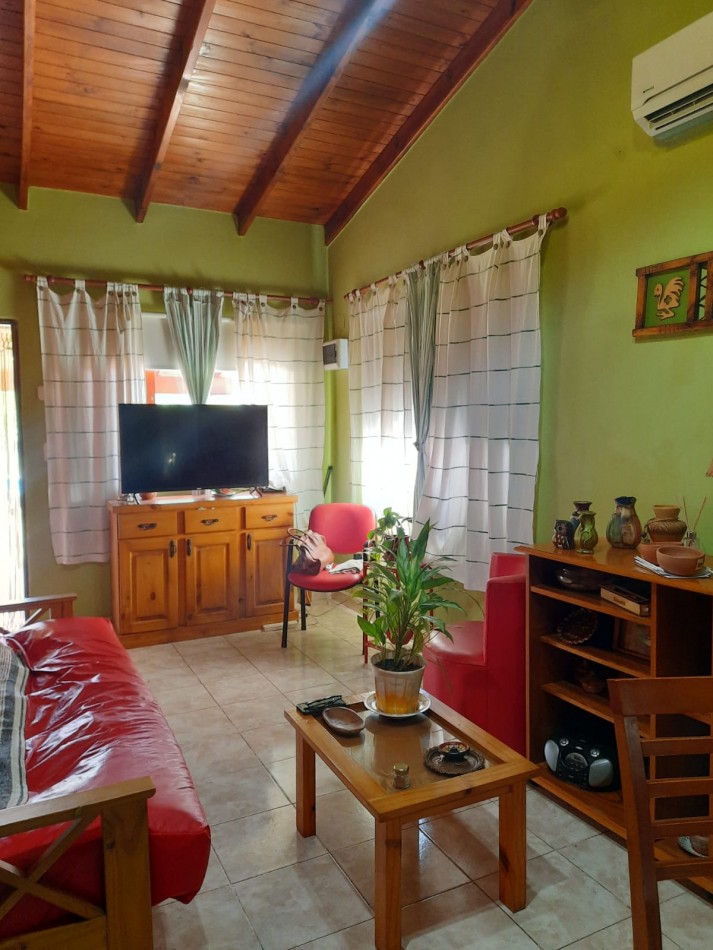 SE VENDE CASA, HERMOSA VISTA, EN VILLA DEL DIQUE.