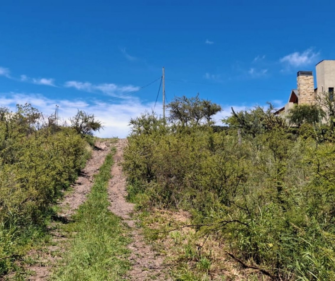 SE VENDEN 2 LOTES JUNTOS EN VILLA RUMIPAL