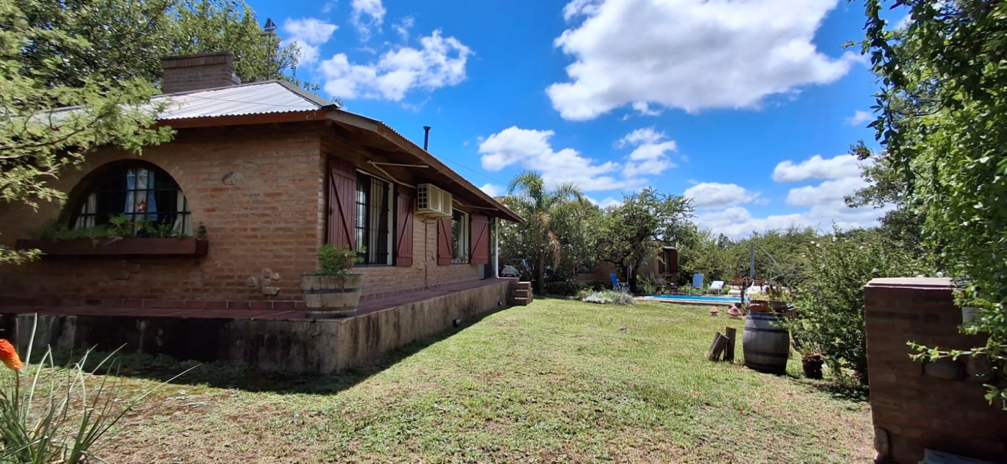 SE VENDE CASA CON DEPARTAMENTO EN VILLA GUADALUPE