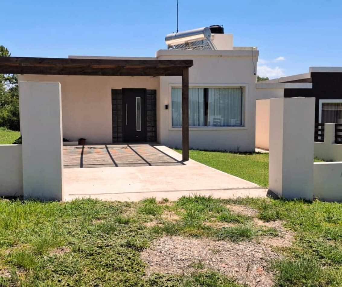 SE VENDE CASA EN VILLA NATURALEZA