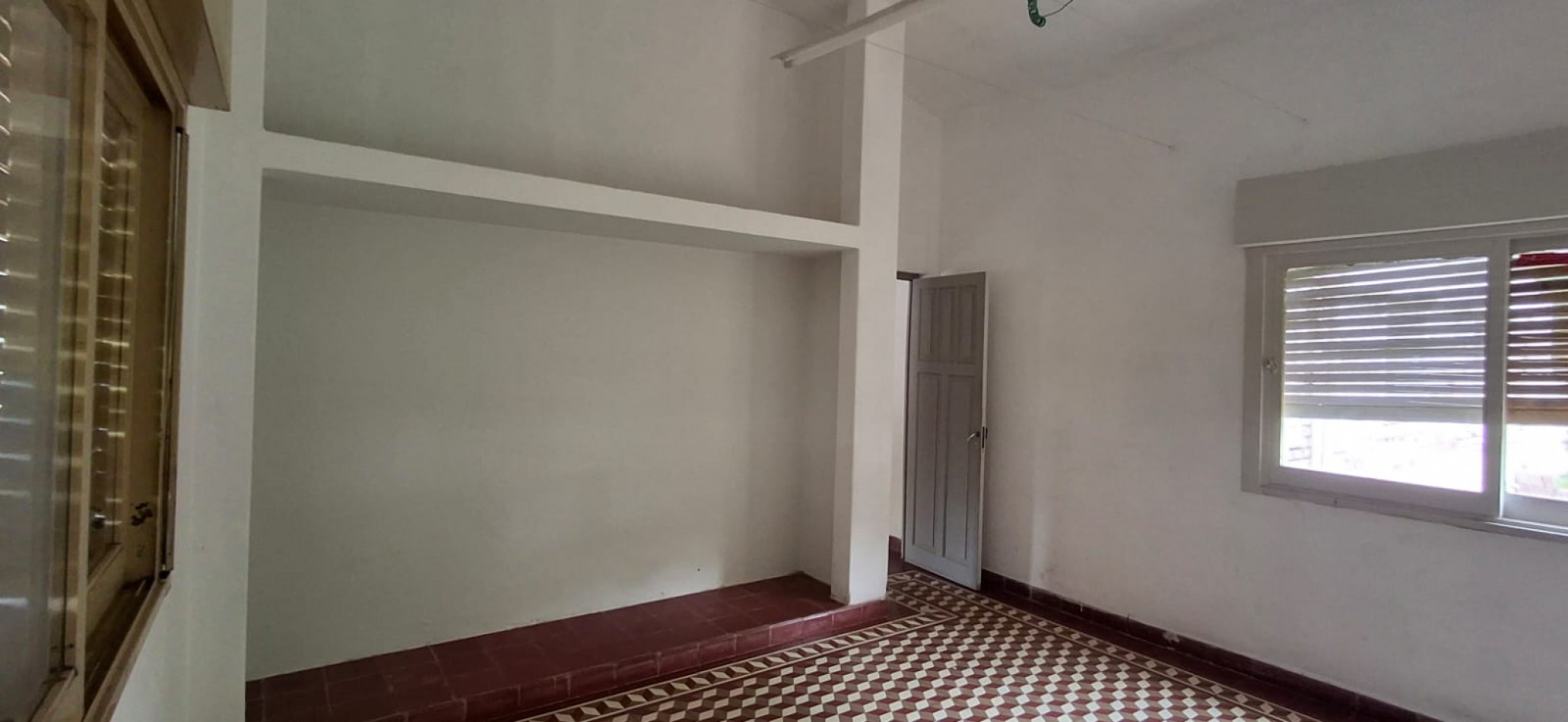 SE VENDE CASA EN VILLA DEL DIQUE