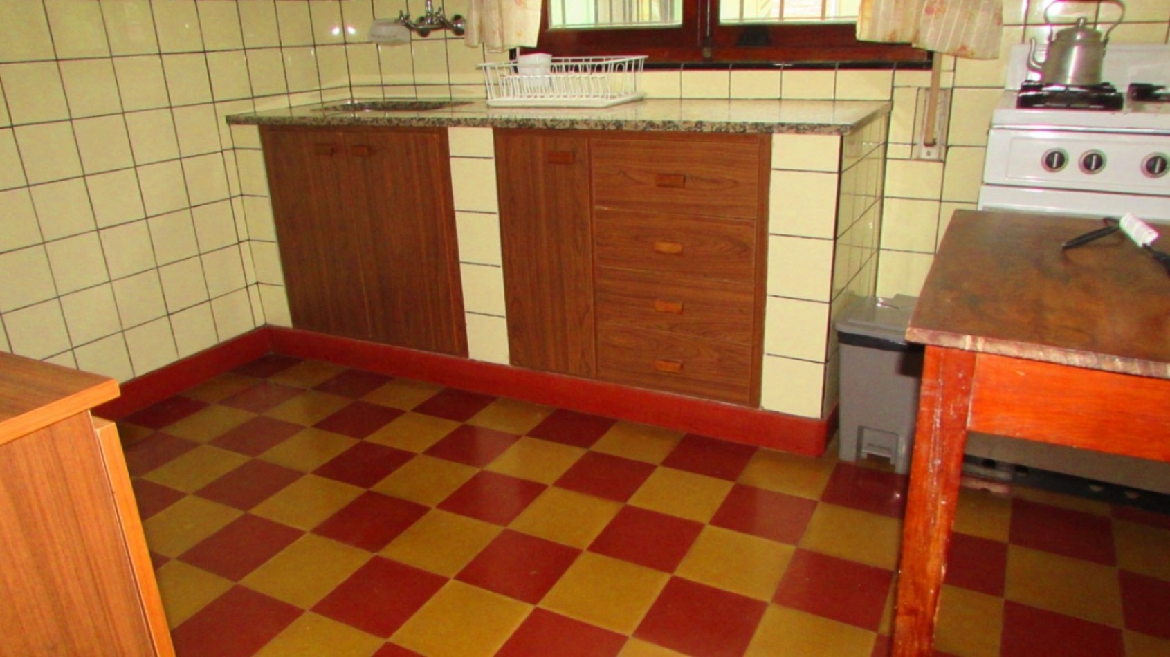 CASA EN VENTA EN UNA ZONA QUE NO PARA DE CRECER EN VILLA AMANCAY