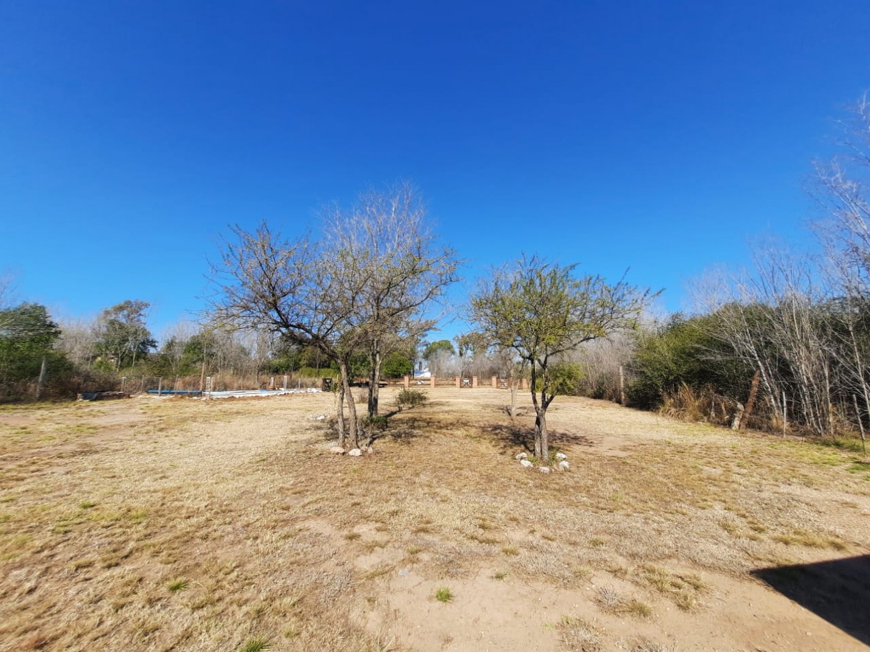 SE VENDE 2 TERRENOS EN VILLA RUMIPAL.