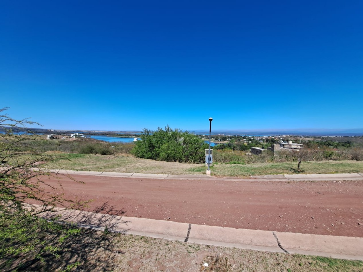 CONSTRUI TU CASA CON UNA VISTA AL LAGO INIGUALABLE!