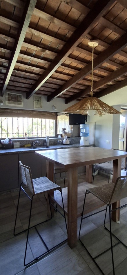 SE VENDE CASA ESTILO COLONIAL, UBICADA EN SANTA ROSA DE CALAMUCHITA