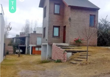 SE VENDE CASA, CABAÑITA Y LOFT, EN VILLA NATURALEZA, VILLA RUMIPAL.