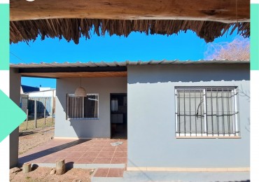 SE VENDE 2 PROPIEDADES, EN VILLA DEL DIQUE.