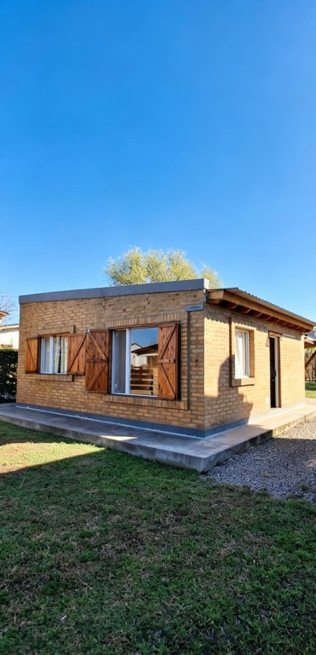HERMOSA CASA EN VENTA EN VILLA DEL DIQUE