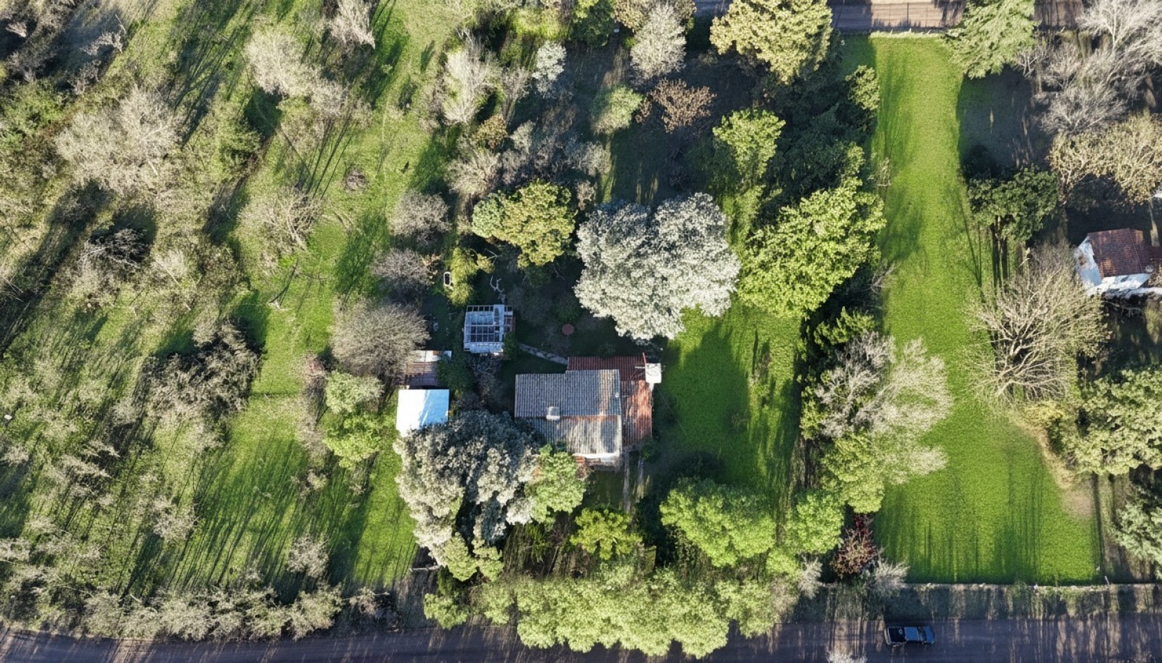 SE VENDE CASONA A REFACCIONAR, EN VILLA DEL PARQUE, VILLA RUMIPAL