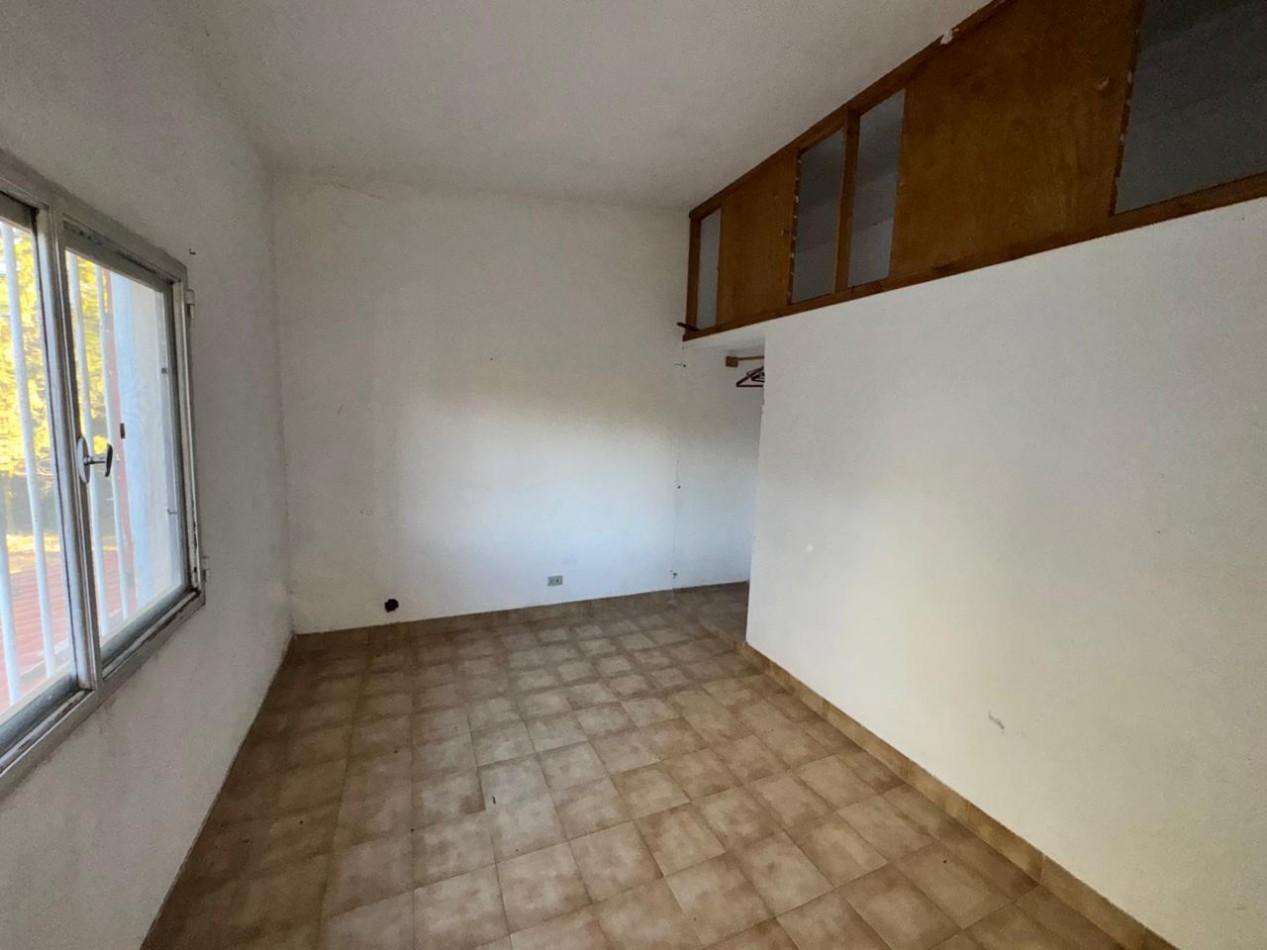 SE VENDE CASONA A REFACCIONAR, EN VILLA DEL PARQUE, VILLA RUMIPAL