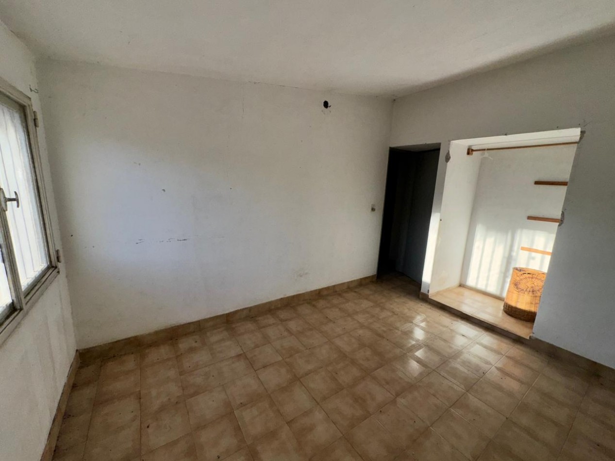 SE VENDE CASONA A REFACCIONAR, EN VILLA DEL PARQUE, VILLA RUMIPAL