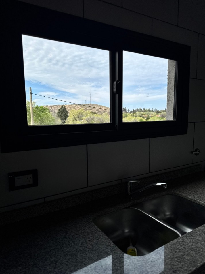 SE VENDE CASA EN VILLA RUMIPAL