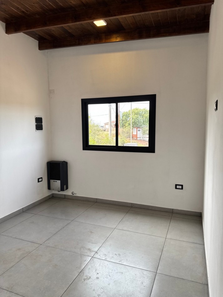 SE VENDE CASA EN VILLA RUMIPAL