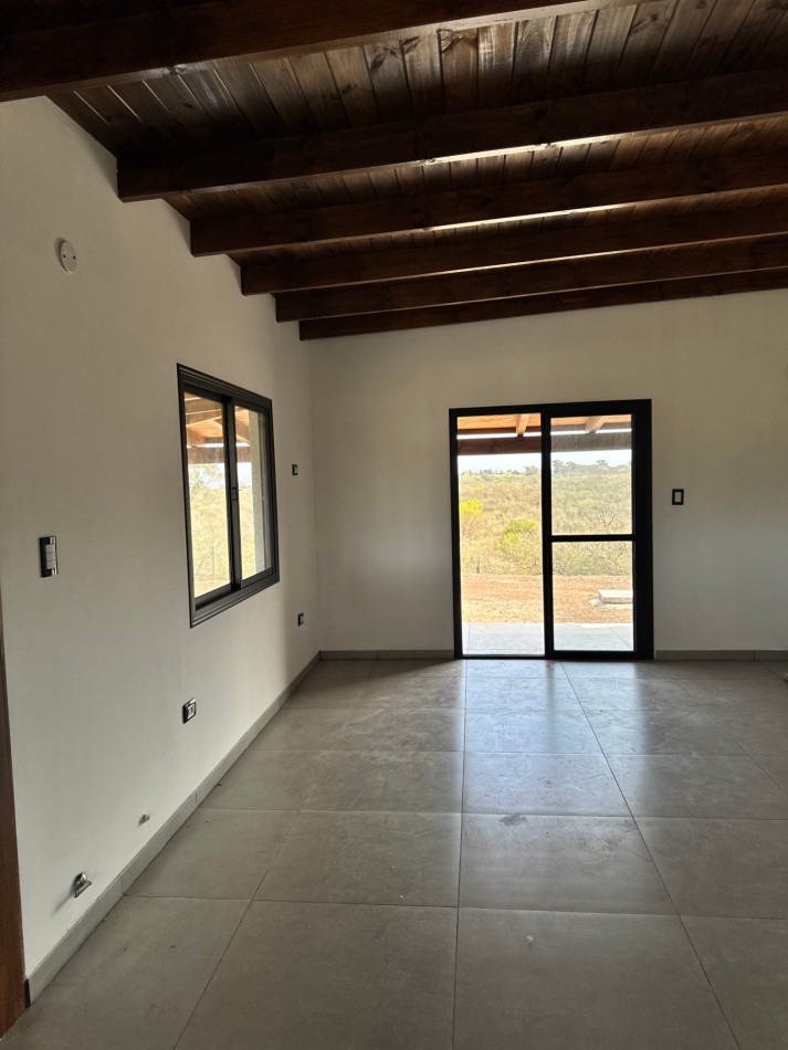 SE VENDE CASA EN VILLA RUMIPAL