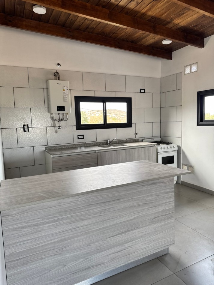 SE VENDE CASA EN VILLA RUMIPAL
