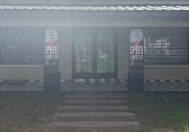 PROPIEDAD CON SALON COMERCIAL FRENTE A RUTA 5 - VILLA DEL DIQUE 